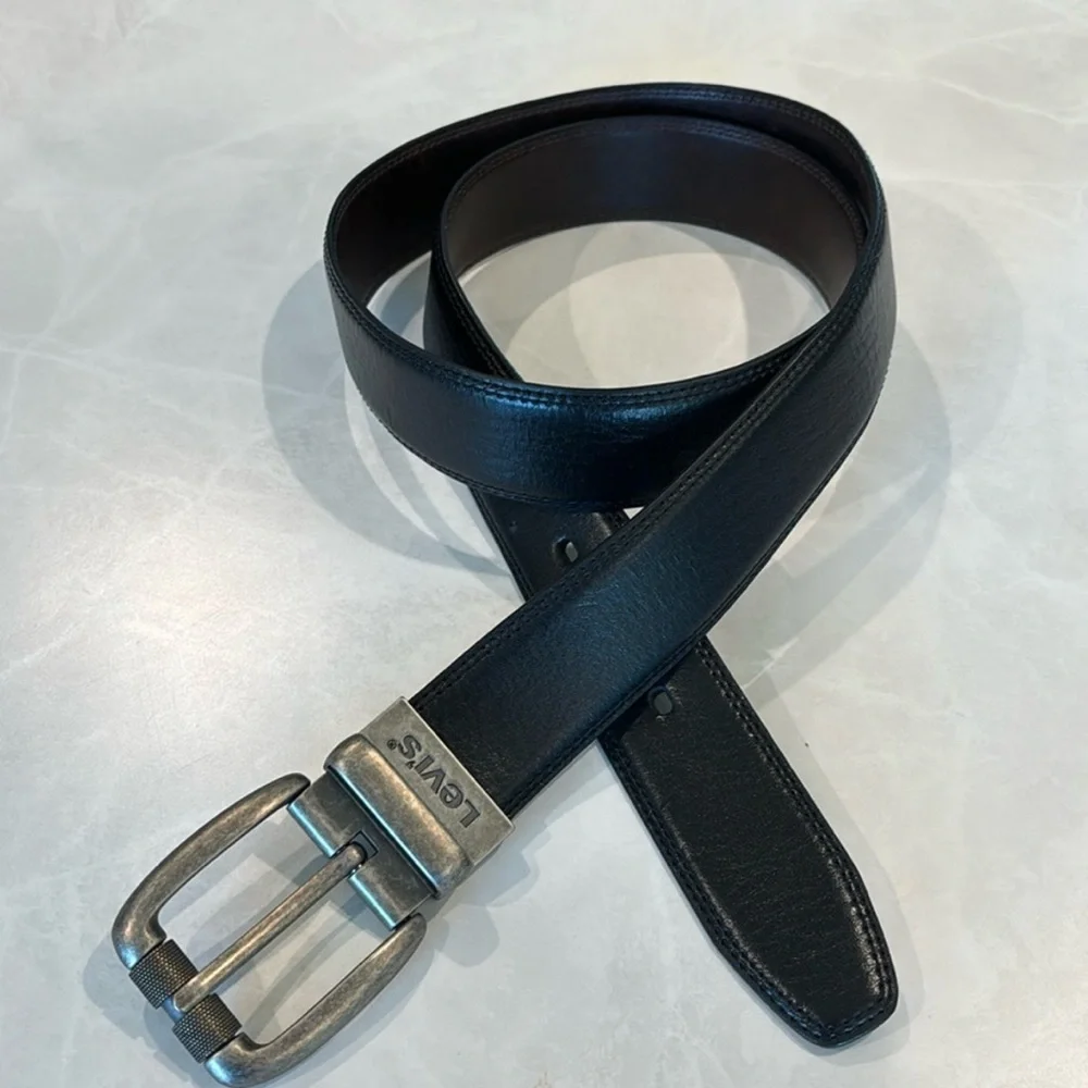 Levi’s Reversible Black Brown Leather Belt Men’s Sz 40